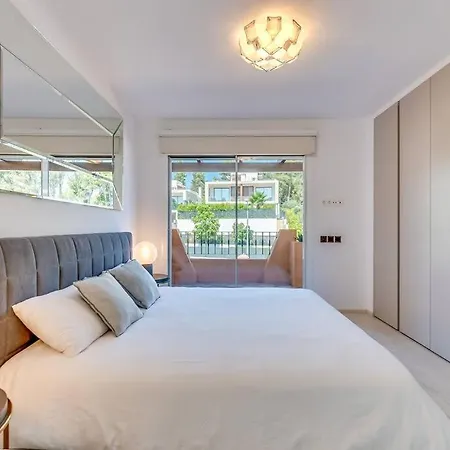빌라 Luxury 5-bedroom Townhouse In Puente *