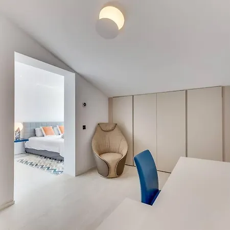 Luxury 5-bedroom Townhouse In Puente 마르베야