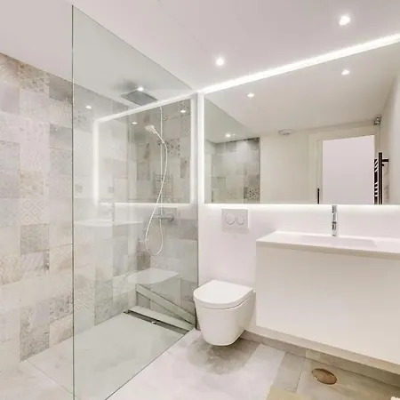 Luxury 5-bedroom Townhouse In Puente Марбелья