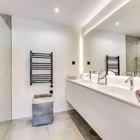 Luxury 5-bedroom Townhouse In Puente * Марбелья