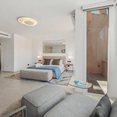 Luxury 5-bedroom Townhouse In Puente * Μαρμπέλλα