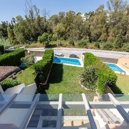 Luxury 5-bedroom Townhouse In Puente Villa Marbella