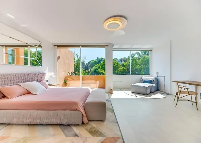 فيلة Luxury 5-bedroom Townhouse In Puente ماربيا